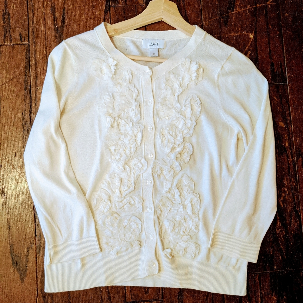 Ann Taylor 3/4 sleeved cardigan